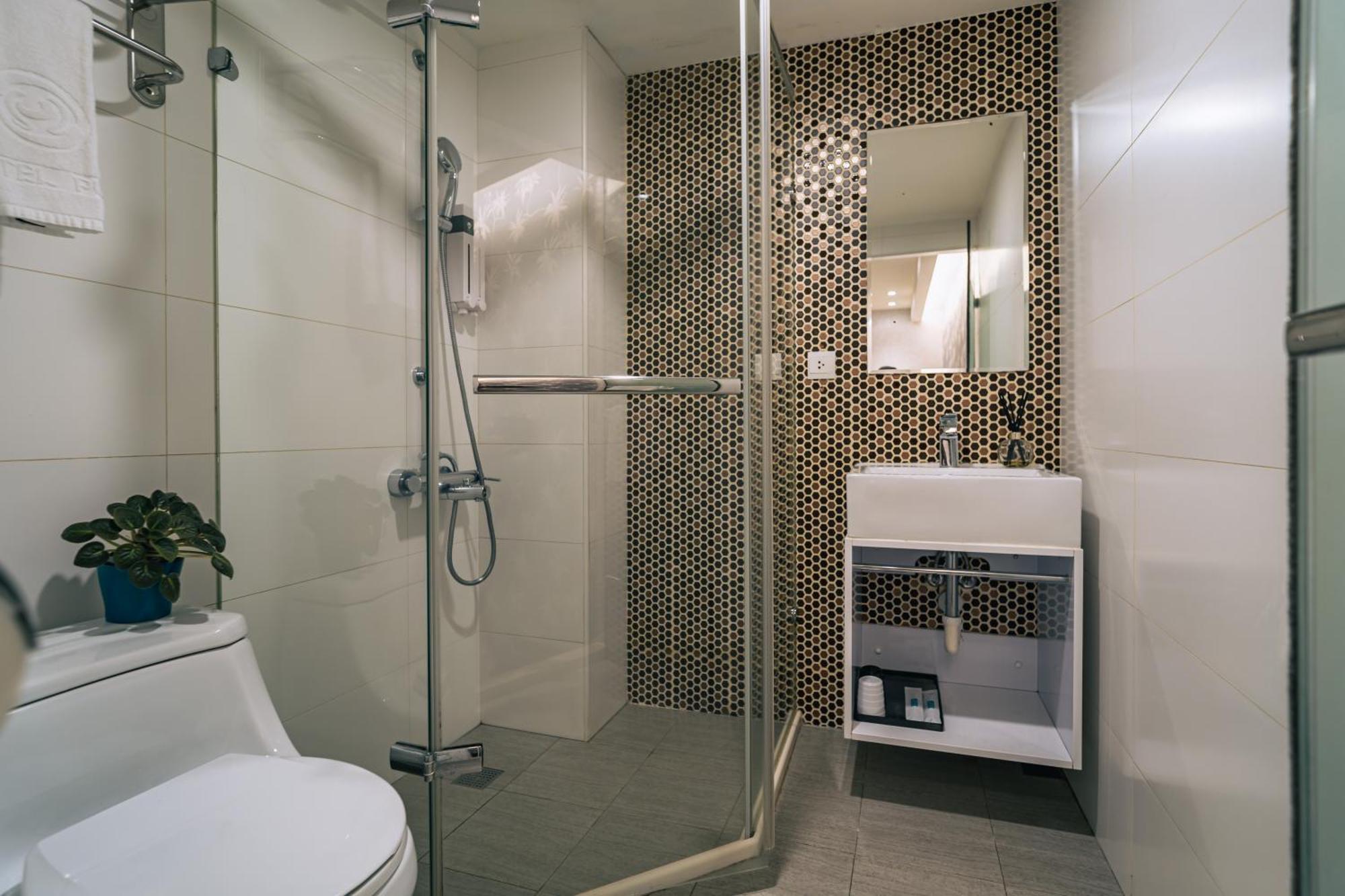 Hotel Puri Taipei Station Branch Bagian luar foto