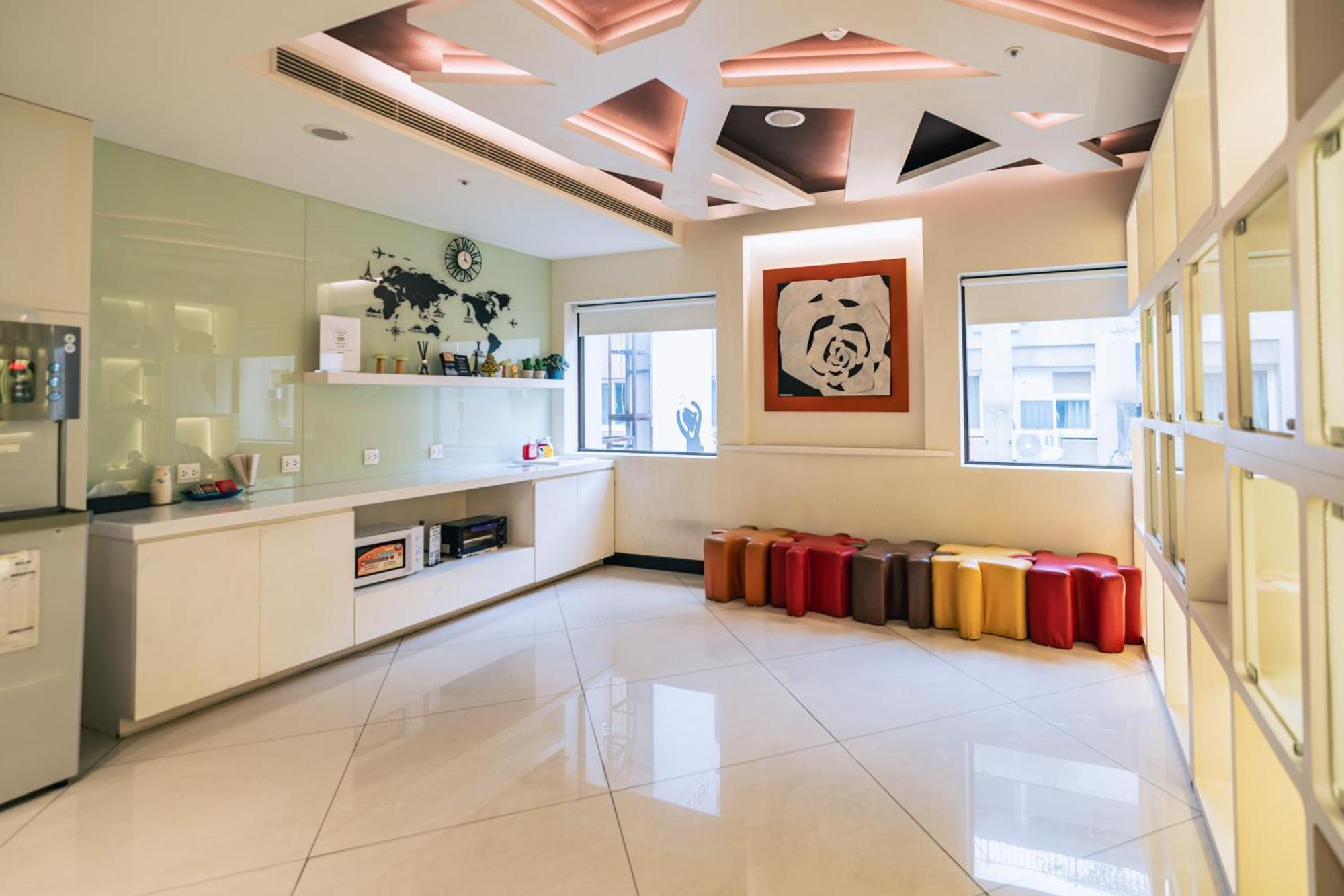 Hotel Puri Taipei Station Branch Bagian luar foto