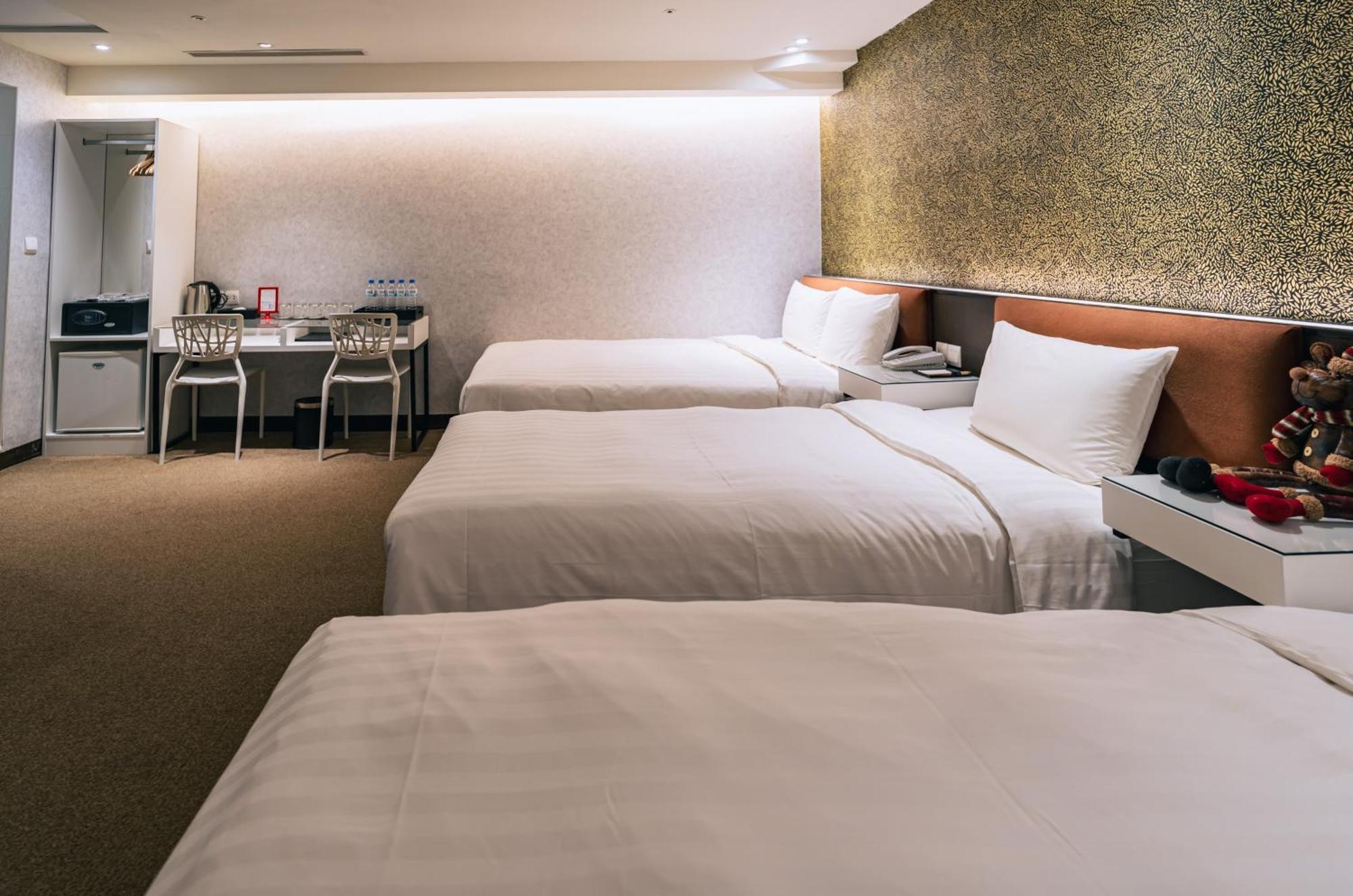 Hotel Puri Taipei Station Branch Bagian luar foto