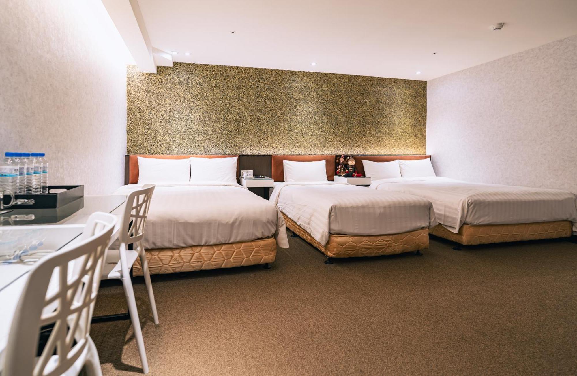 Hotel Puri Taipei Station Branch Bagian luar foto