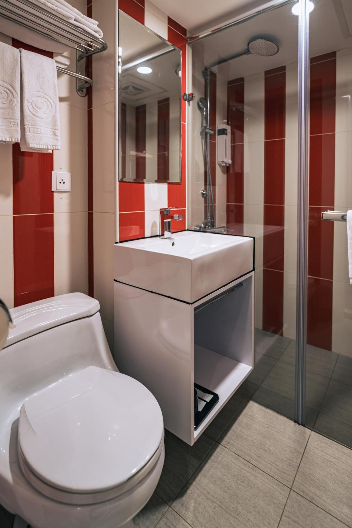 Hotel Puri Taipei Station Branch Bagian luar foto