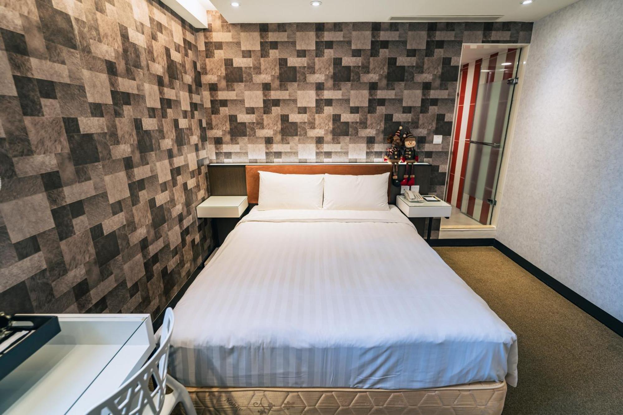 Hotel Puri Taipei Station Branch Bagian luar foto